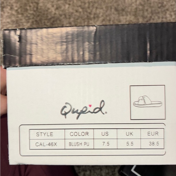 2/$35 NEW Qupid Blush Pink Sandals Slides Size 7.5 Preppy Beach Clean Girl - Picture 5 of 6